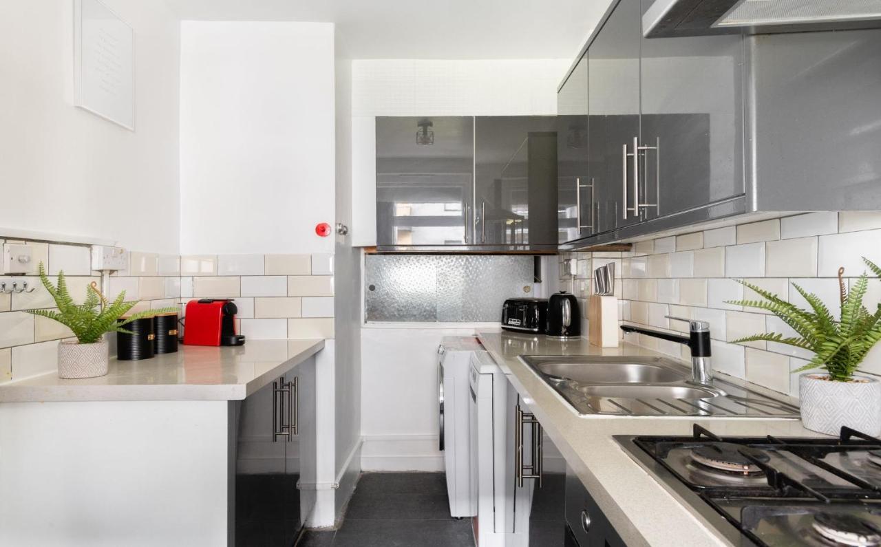 Spacious And Modern 4 Bed Apartment Next To Borough Station London Exterior foto